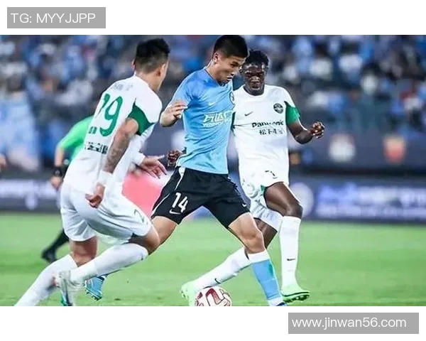 足球明星遭遇生命威胁事件引发广泛关注警方介入展开紧急调查 足球明星遭遇生命威胁事件引发广泛关注警方介入展开紧急调查